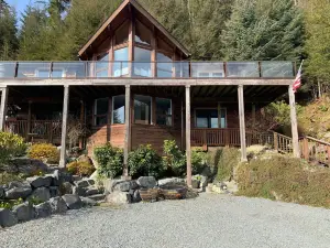 Beautiful views - close to local attractions