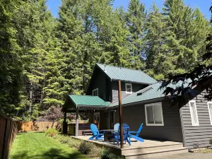 Elk Meadow Chalet - Memorial Day Available - Mt Rainier & Crystal Mountain