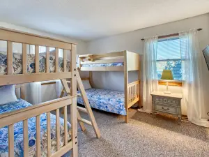 Comfortable & convenient home between beach & sound with pool, balconies & AC