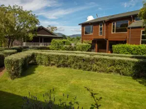 Tongariro Lodge
