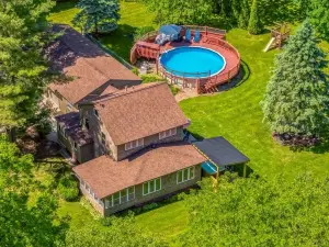 Riverfront, Swimming Pool, Hot Tub, Pickleball Court, Basketball, Billiard