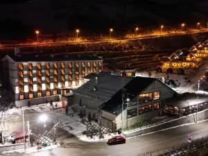 Snowdora Hotel
