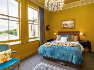 The Royal Hotel Featherston - Boutique Hotel