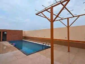 Lux Pvt Pool, Rain Dance, Near Bhimashankar, Pets!