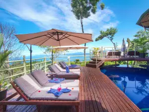 Issimo Suites (Adults Only)