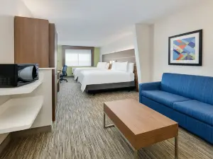 Holiday Inn Express & Suites San Antonio NW Near Seaworld