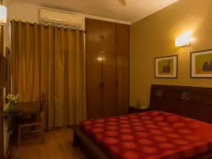 Private Room in Bed and Breakfast Hosted by Sunil