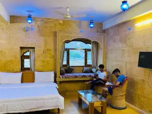 Hotel Deep Mahal