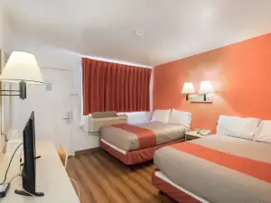 Motel 6 Moses Lake, WA