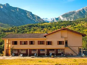 Hotel Torrecerredo