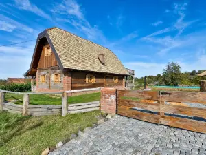 Amazing Home in Popovaca with Outdoor Swimming Pool, Hot Tub & 2 Bedrooms