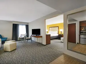 Holiday Inn Express & Suites Cincinnati Riverfront