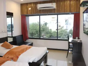 Hotel Raj