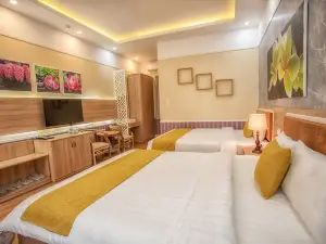 Khách Sạn Sao Vàng