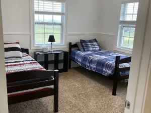 Cozy Country Home 5 min from Proctor Lake and Par Country Club.