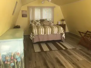 Be Our Guest-House on Lewis Lake