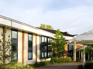 โรงแรมคามบริดจ์บาร์ฮิลล์, คอลเลคชันลายเซ็นจาก BW