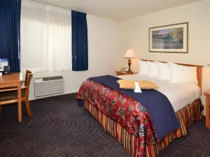 Trailside Inn