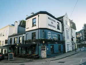 The Doghouse Inn