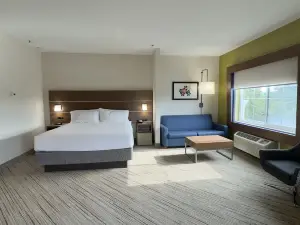 Holiday Inn Express & Suites Marina - State Beach Area