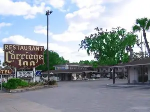 Carriage Inn Motel