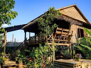 Family Batcave Homestay