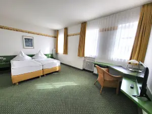 City Hotel