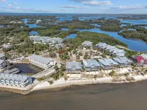 Walkable Beachfront Retreat on Cedar Key!