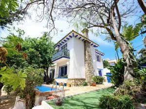 Blue Castle GuestHouse