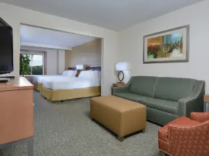 Holiday Inn Express & Suites High Point South