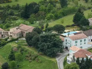 Logis Hôtel Restaurant le Chêne Vert