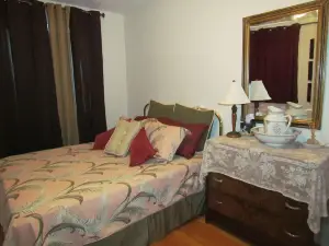 Rocky Mountain Red Brick Inn
