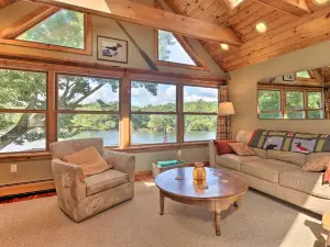 Beautiful Lakeside Milford Family Home and Deck