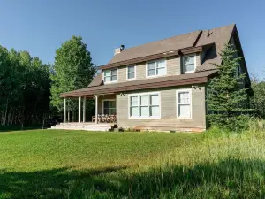 Tranquil Wyoming Cabin Near Uintas - 105 Acres!