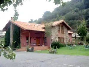 Hotel-Posada la Casa de Frama