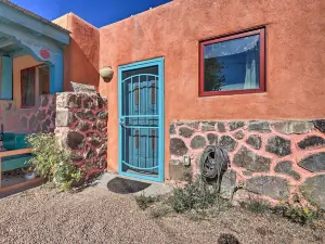 Unique Santa Cruz Studio ~ 25 Mi to Santa Fe