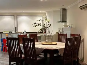 Kiama Ocean View Cottage lifestyle
