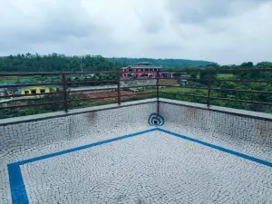 Eurofarms, Kharade