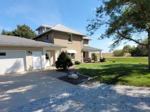 Stay at our recently renovated, beautiful, rural Iowa Farmhouse