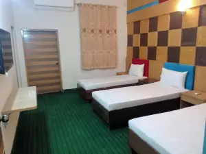 Shadman Hotel