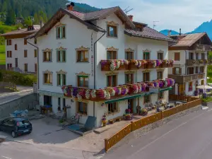 Hotel Serena - Tre Cime Views