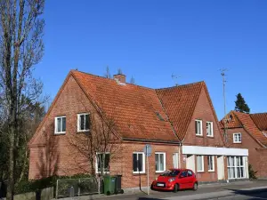 เลิฟลี่ ทาวน์ อพาร์ตเมนต์ - พักได้ 5 คน, ที่จอดรถ & สวน