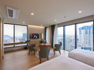 CS Hotel