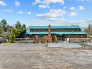 Jessie's Harvest House