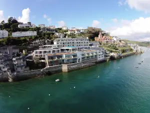 Mr & MRS Smith Salcombe Harbour Hotel