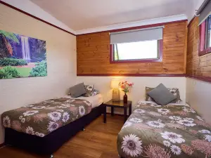 On the Wallaby Eco Lodge