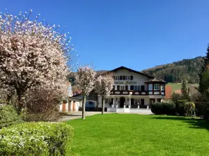 호텔 가스트하우스 아들러 글로테르탈