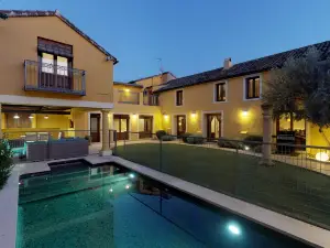 Villa Cornelius Lujo Rural 5 Estrellas Verdes