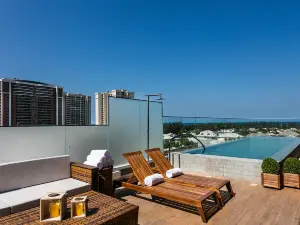 Vogue Square Fashion Hotel by Lenny Niemeyer