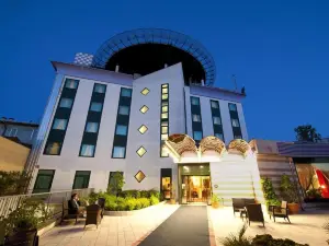 Castagna Palace Hotel & Restaurant